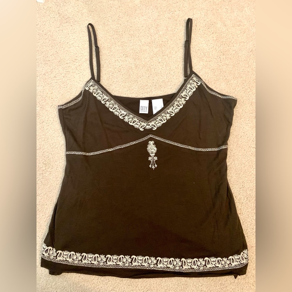 DKNY brown tank w/ embroidered accent
